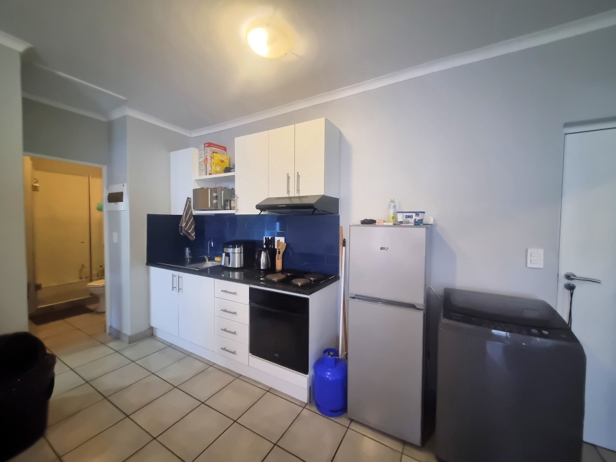 2 Bedroom Property for Sale in Esterville Western Cape